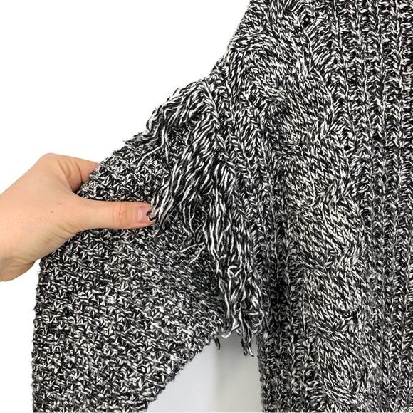 LEE COOPER Fringe Sleeve Turtleneck Knit Sweater Heather Grey M - Picture 2 of 10